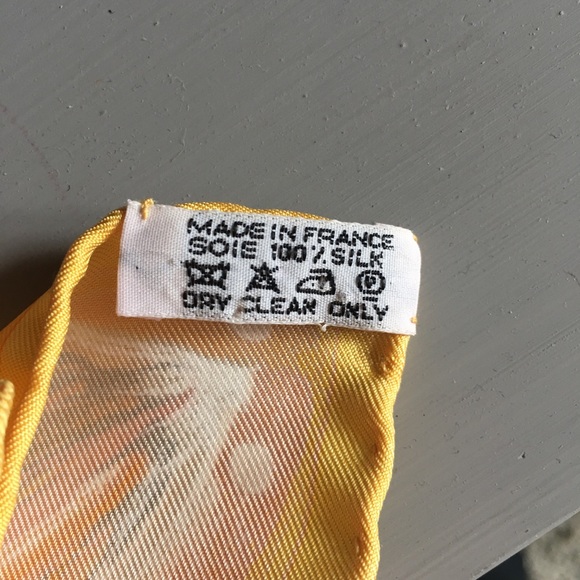 Vintage never worn Hermes scarf designed and purchased in 2000. 100% silk. - Picture 4 of 4